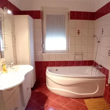 Home Apartman Aparthotel Keszthely